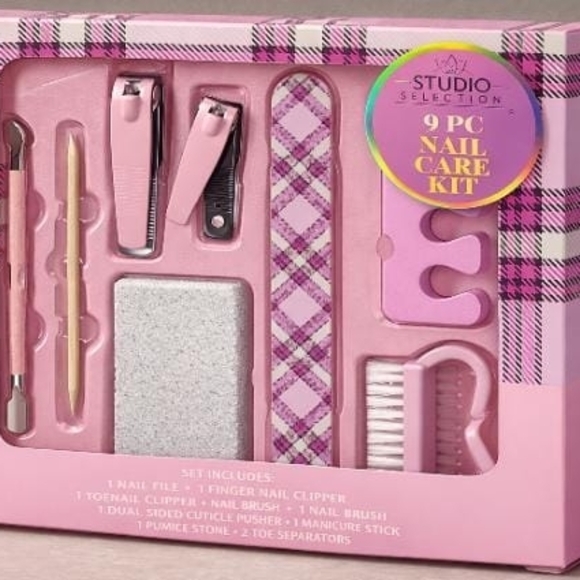 Accessories - Studio Selections Pink Plaid 9-Piece Nail Care Kit
